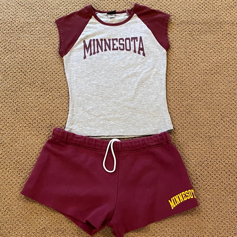 University of Minnesota Champion Maroon and Gray Tee and shorts!!